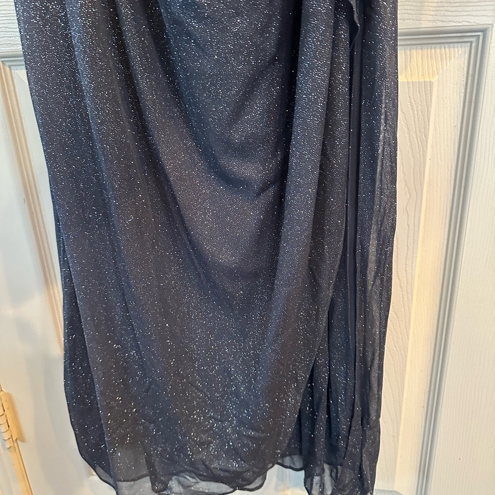 Elegant Dark Grey Sparkling Evening Gown, Size 16, Very Flattering! - Picture 5 of 10